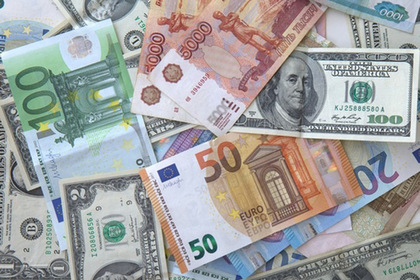 Россию похвалили за отказ от доллара