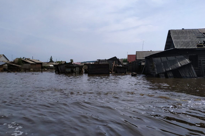Приехавшие в лагерь дети из подтопленных российских городов ужаснулись условиям