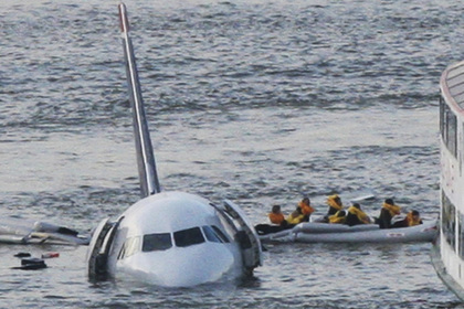 Аварийную посадку самолета в поле сравнили с «чудом на Гудзоне»
