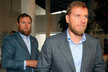 Дмитрий Ананьев (слева), Алексей Ананьев (справа)