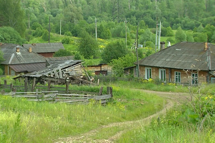 Умирающий российский поселок покинули три последних жителя