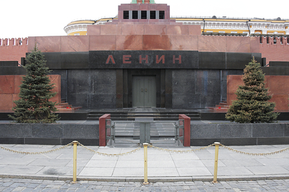 Народный артист Андрей Смирнов призвал убрать из мавзолея «****** Ленина»