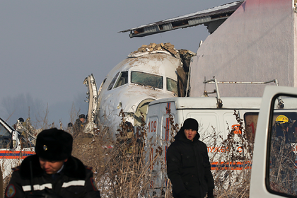 Разбившийся в Казахстане самолет упал на пустой дом