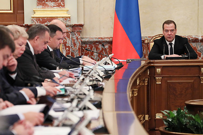 Кремль прокомментировал возможные причины отставки правительства Медведева