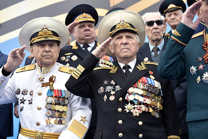 В Кремле оценили необходимость звать ветеранов на День Победы
