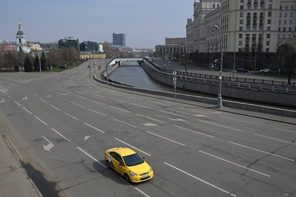 Избивший москвичку за нечитаемый QR-код таксист объяснился