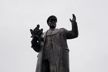 Чехия согласилась обсуждать судьбу памятника Коневу