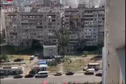 В Киеве взрывом уничтожило часть многоэтажного дома