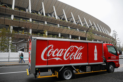 Coca-Cola откажется от рекламы во всех соцсетях