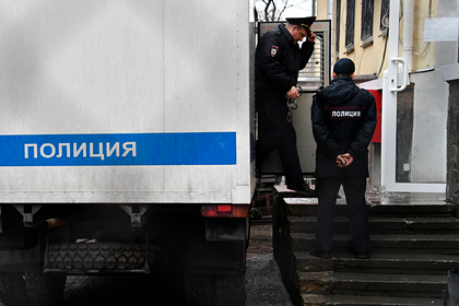 Вынесен приговор двум избившим до смерти фаната у могилы Цоя в Петербурге
