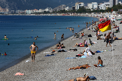 На курорт в Турции массово ринулись толпы отдыхающих