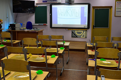 Власти Москвы ответили на вопросы по работе школ после каникул