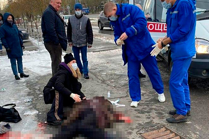 Россиянка с ножом покончила с собой на улице на глазах прохожих