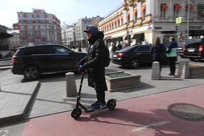В России предложили ограничения для езды на электросамокатах