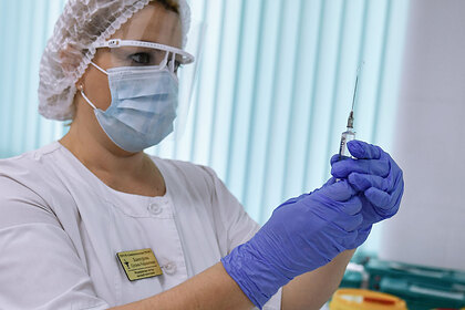 Голикова назвала сроки массовой вакцинации россиян от коронавируса