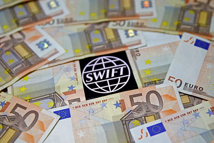 Экономист рассказал о последствиях отключения России от системы платежей SWIFT