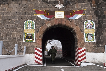 Армения заинтересовалась усилением военной базы России