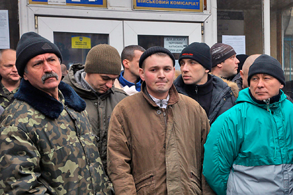 На Украине примут закон о призыве в течение суток в случае войны в Донбассе