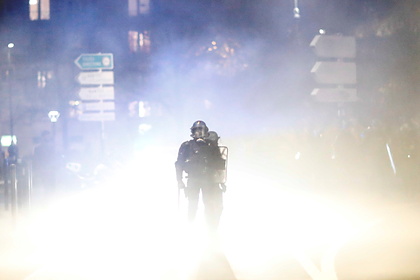 Полицейские разогнали карнавал слезоточивым газом