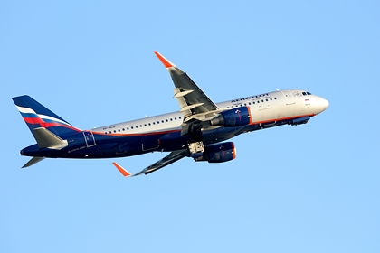 Следующий из Москвы самолет приготовился к аварийной посадке в Краснодаре