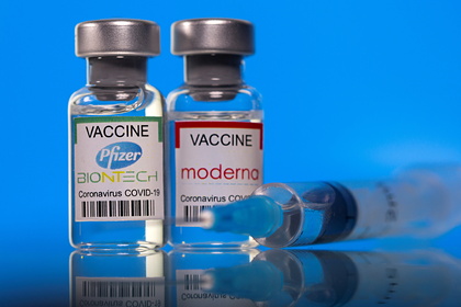 Еще две вакцины от COVID-19 назвали опасными из-за риска тромбоза
