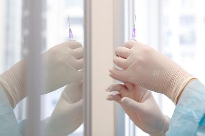 На Украине испортили несколько сотен доз вакцины от коронавируса