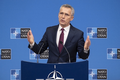 Генсек НАТО заявил о десятках тысяч российских военных у границ с Украиной