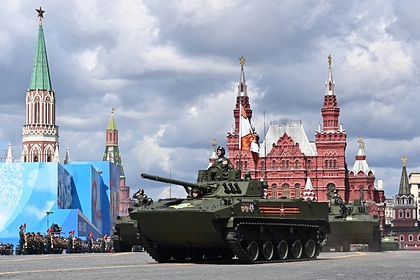 Военная техника и парадные расчеты прибыли на Красную площадь