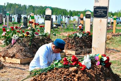 В Татарстане похоронили жертв стрельбы в казанской школе