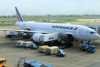 Авиакомпания AirFrance в третий раз отменила рейс из Парижа в Москву