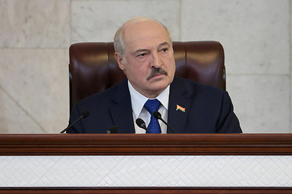 Лукашенко вновь заявил об угрозе суверенитету Белоруссии