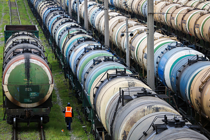 Белоруссию заподозрили в прекращении поставок бензина на Украину