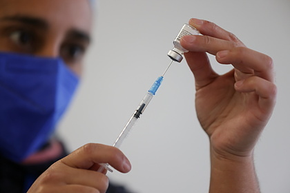 Названа причина смерти украинца после вакцинации Pfizer