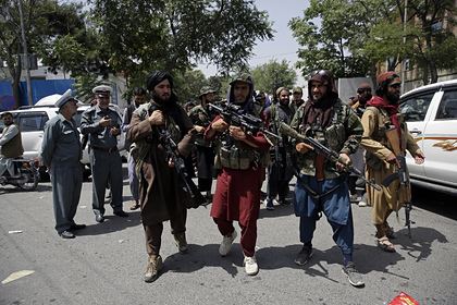 Талибы открыли стрельбу по толпе празднующих День независимости Афганистана