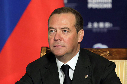 Медведев объяснил отказ от работы в Госдуме