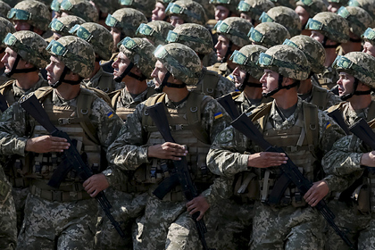 Евросоюз поищет способы обучить украинских военных на свои деньги