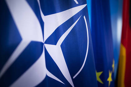Украину впервые пригласили на заседание НАТО
