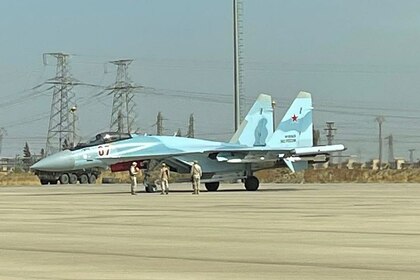 Истребители Су-35С впервые появились на российской военной базе в Сирии