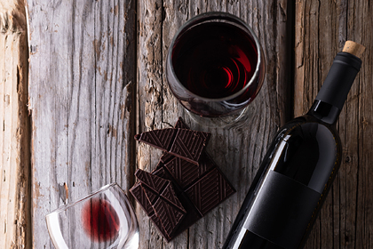 Авторитетный кардиолог развеял миф о вреде вина, шоколада и кофе
