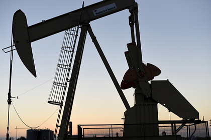 США уговорили мир снижать цены на нефть