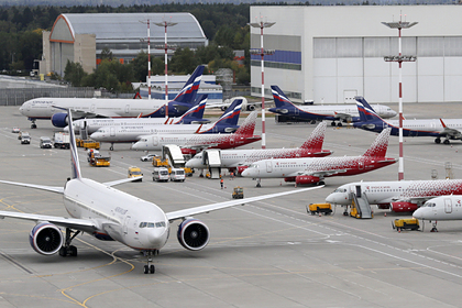 Десятки рейсов отменены или задержаны в аэропортах Москвы