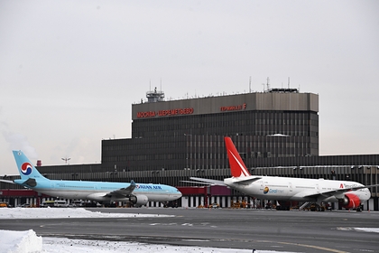 Boeing 777 приготовился к аварийной посадке в Москве