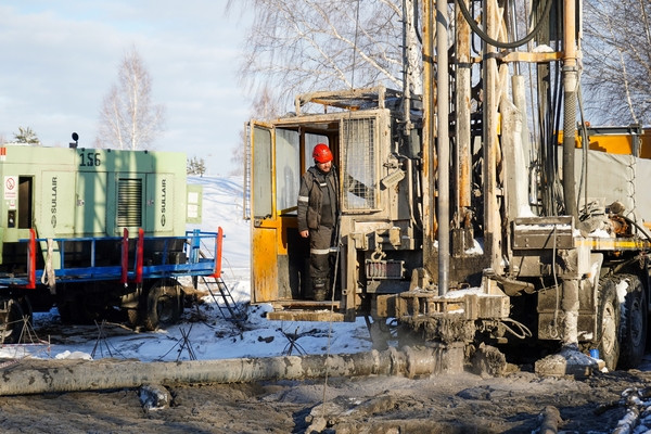 К месту аварии на шахте «Листвяжная» пробурили две скважины