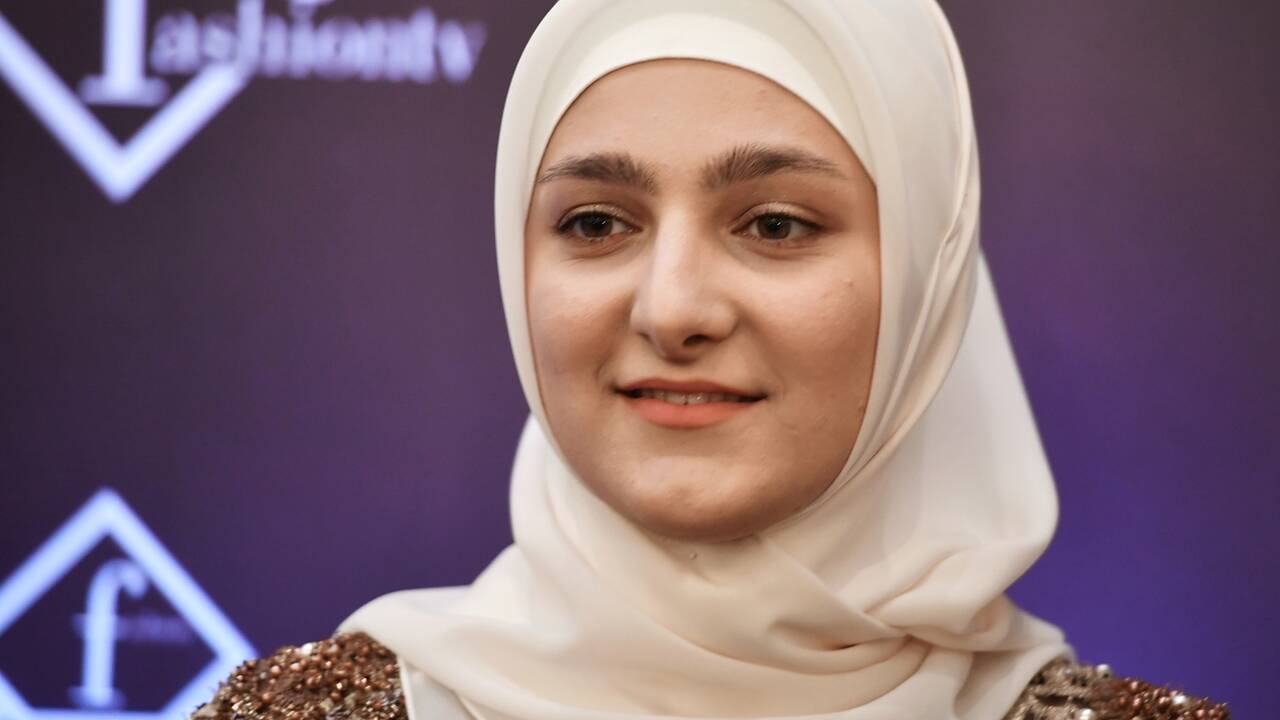 Дочь Рамзана Кадырова получила медаль «За защиту прав человека»