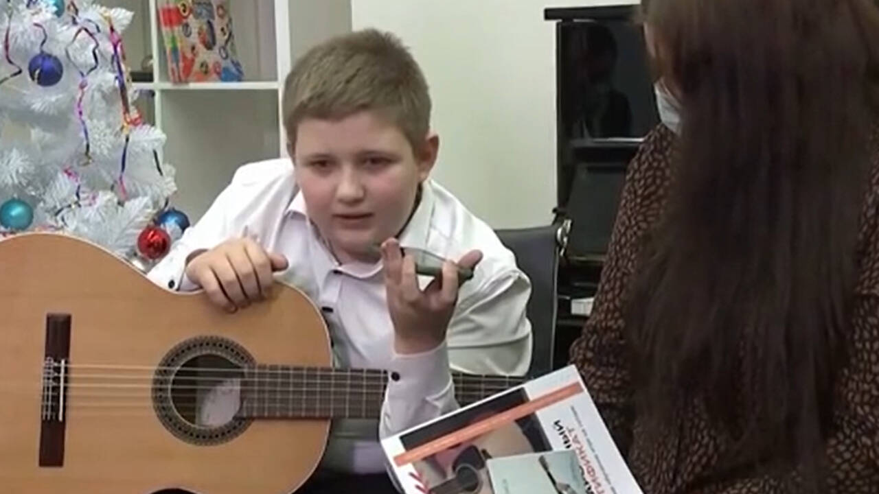 Путин решил квартирный вопрос 14-летнего россиянина и его матери