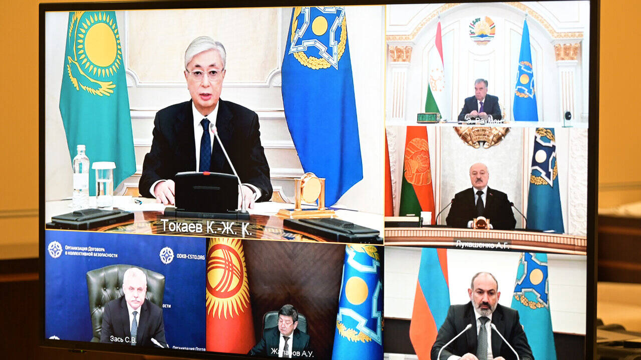 Токаев поблагодарил Путина и Лукашенко за отправку войск в Казахстан