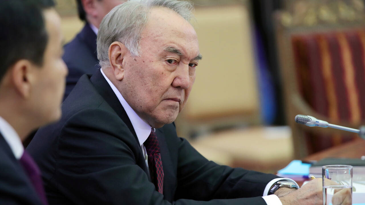В МИД КНР опровергли слухи о нахождении Назарбаева в Китае