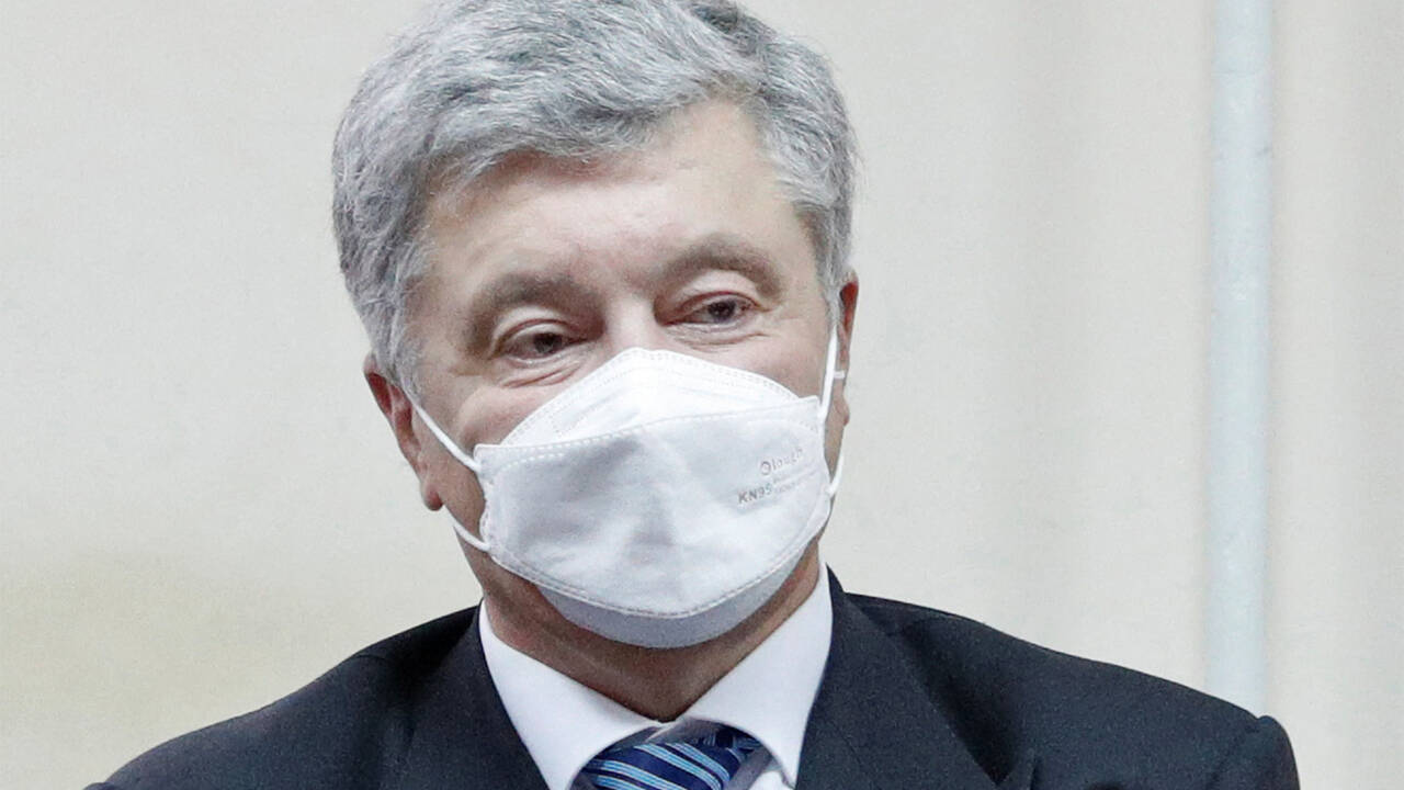 Порошенко заявил о попытке отстранить его адвокатов
