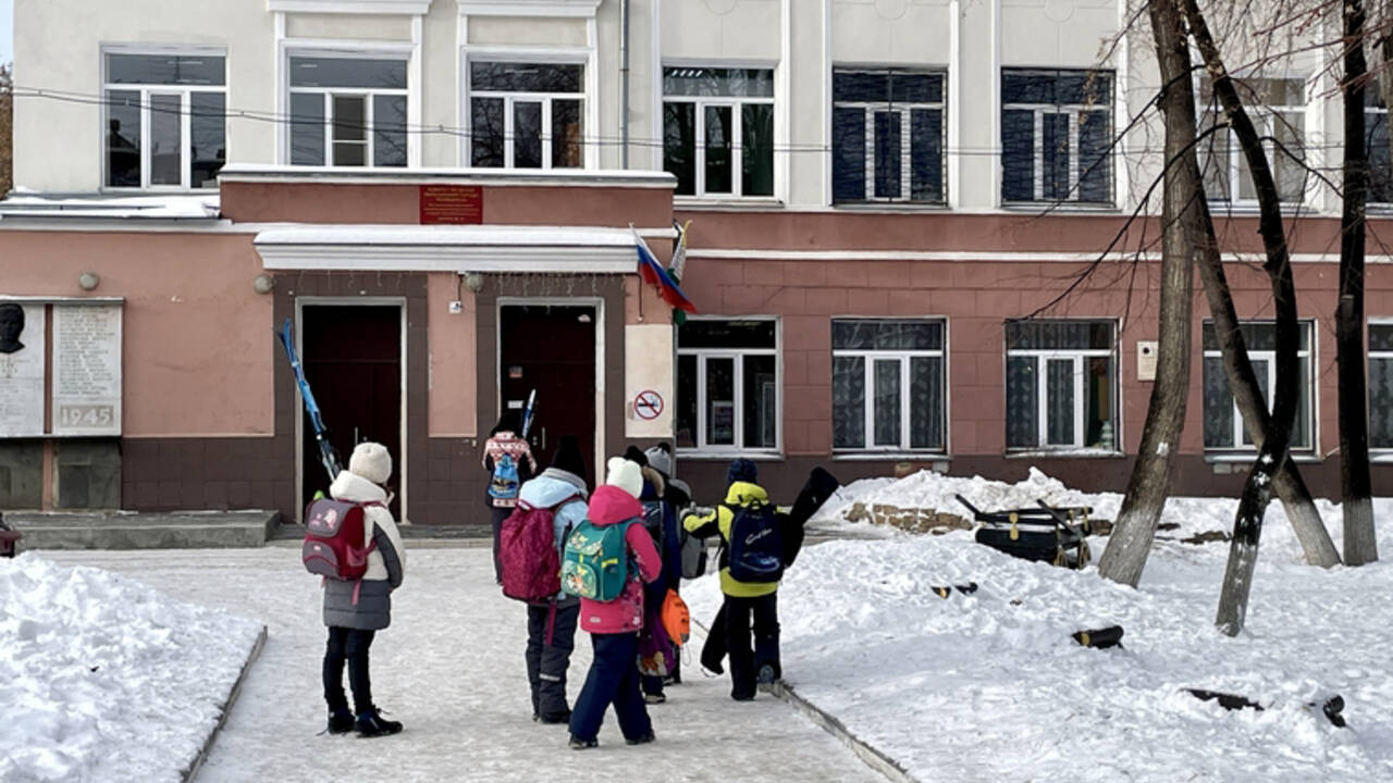 Челябинск школы погода