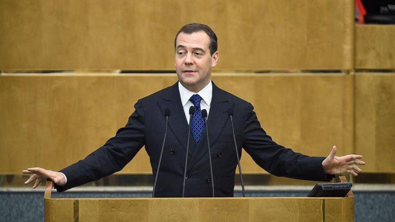 Дмитрий Медведев 2021